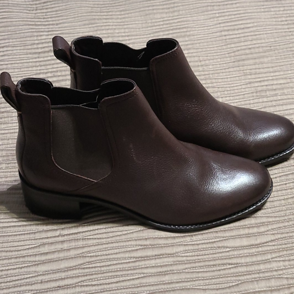 NWOT Cole Haan ankle boots